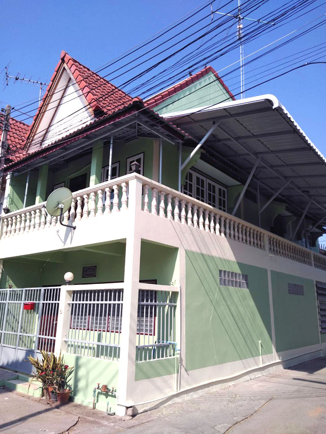 ขายถูก​ทาวเฮ้าส์ใจกลางเมืองชัยนาท