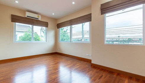 บ้านเดี่ยวหรูเขตสายไหม-กรุงเทพ ติดทางด่วน บ้านเดี่ยวบนถนนจตุโชติ บ้านวรารมย์-พรีเมี่ยมวัชรพล-จตุโชติ ลดราคากู้ได้สูง พิเศษ11.5ล้านบาท